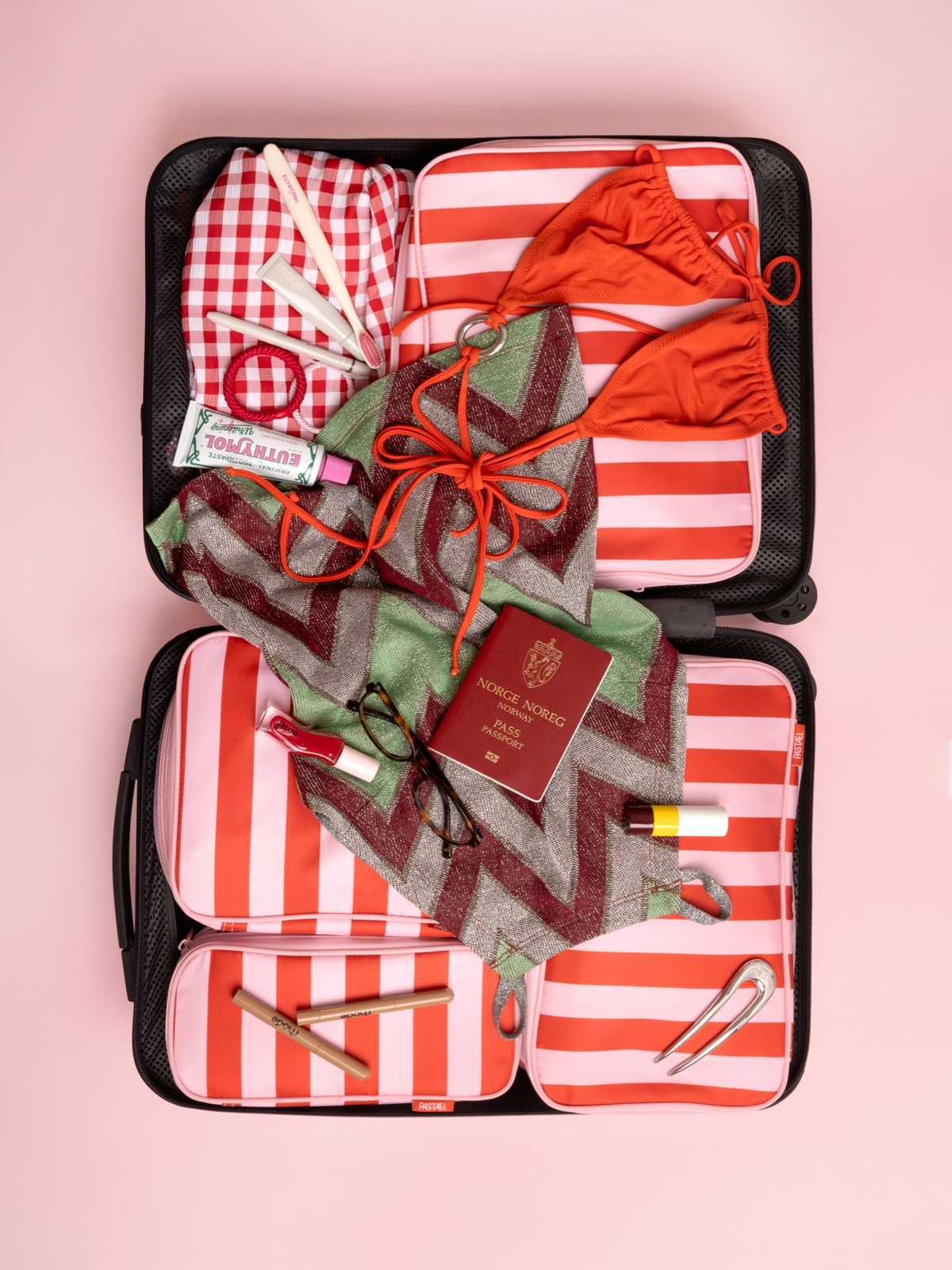 Packing Cubes - Medium